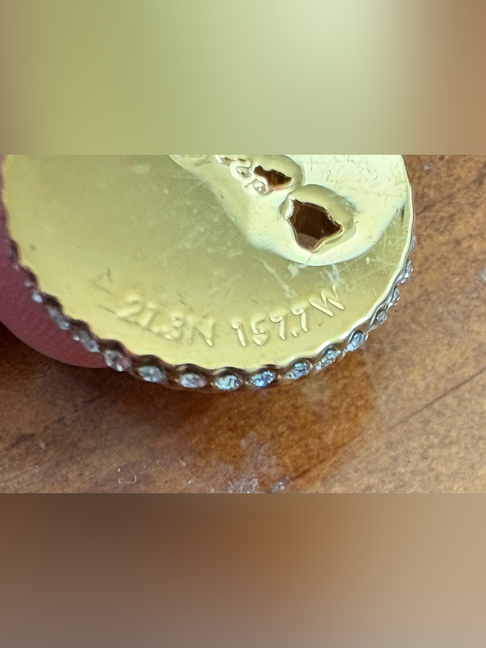 Kate Spade Gold Tone Paradise Found Hawaii Disc Pendant Necklace - Picture 5 of 7